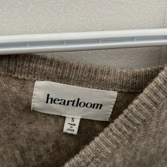 Heart loom asymmetrical sweater - Picture 2 of 6